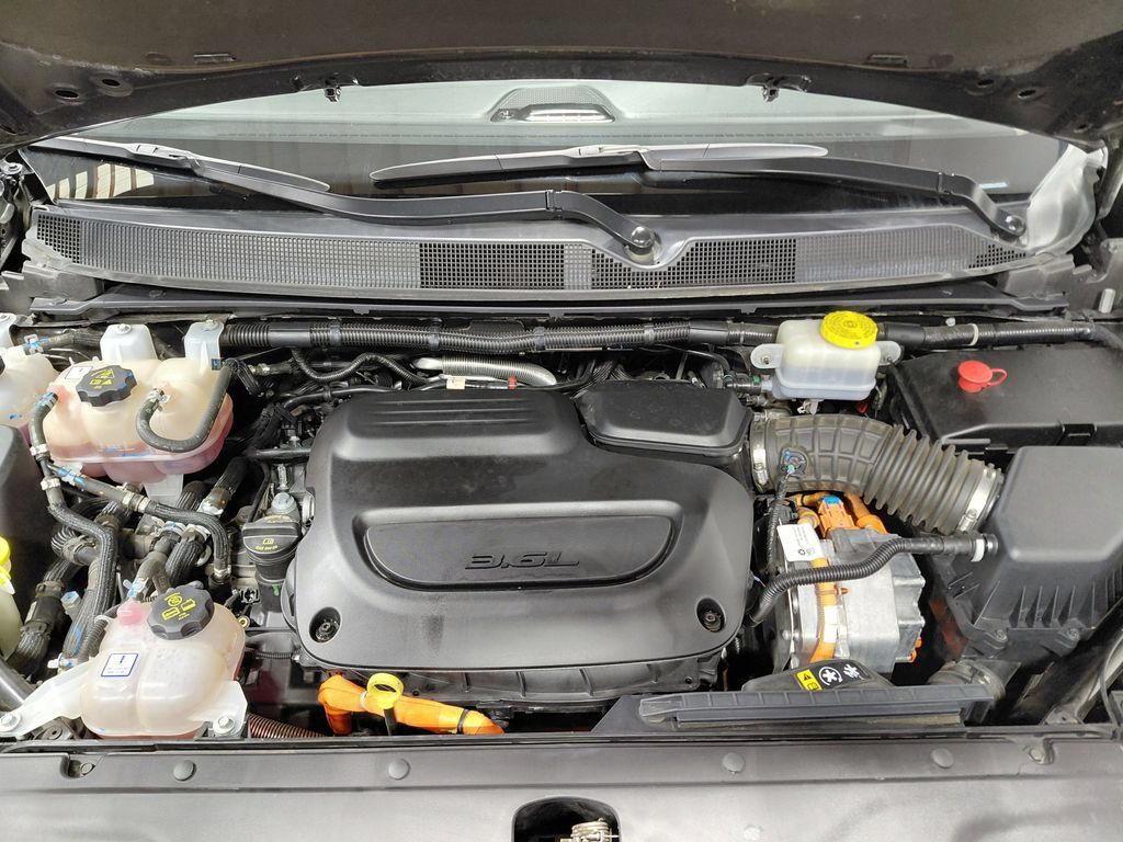 Certified 2024 Chrysler Pacifica Limited FWD image 26