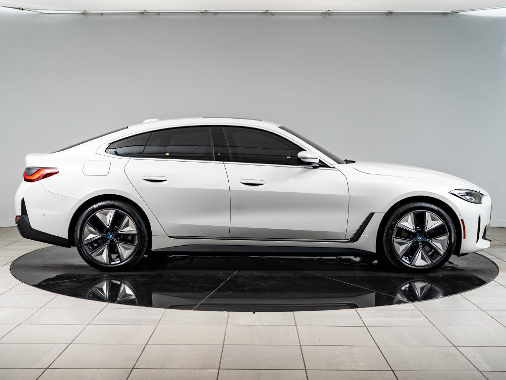 Used 2023 BMW i4 eDrive35 w/ Premium Package RWD image 11