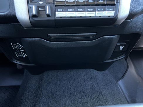 Used 2021 RAM 3500 Laramie image 30