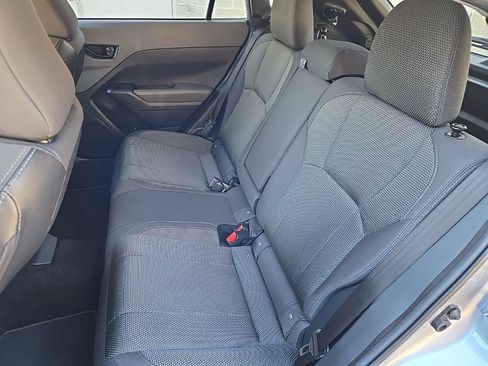 Used 2024 Subaru Crosstrek 2.0i Premium image 40
