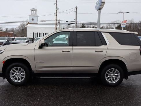 Used 2021 Chevrolet Tahoe LT w/ Luxury Package image 17