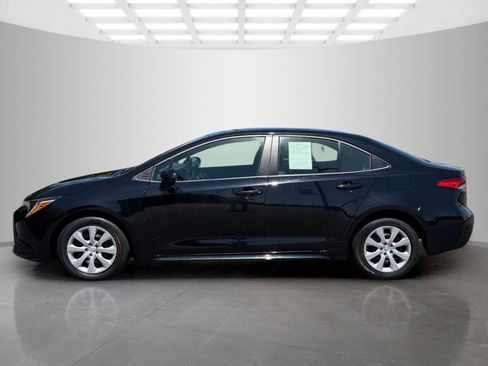 Used 2024 Toyota Corolla LE FWD image 3