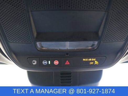Used 2025 Chevrolet Traverse LT AWD/4WD image 28