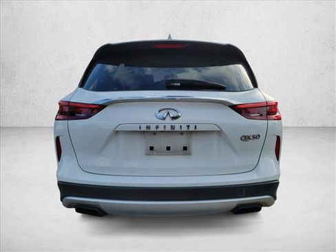 Used 2019 INFINITI QX50 Essential FWD image 6