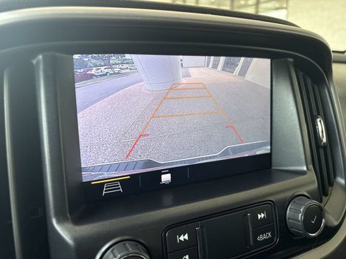 Certified 2022 GMC Canyon AT4 w/ Trailering Package AWD/4WD image 15