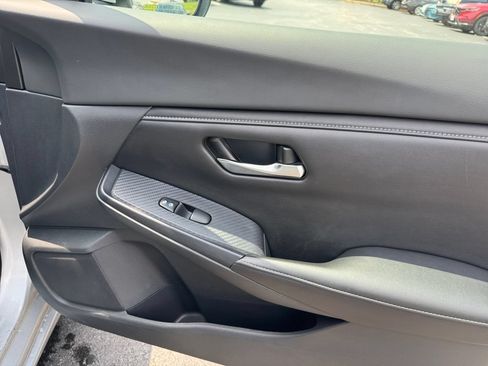 Used 2023 Nissan Sentra SV FWD image 22