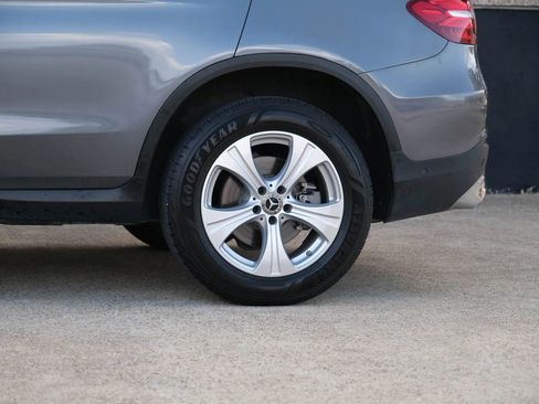 Used 2018 Mercedes-Benz GLC 300 image 9