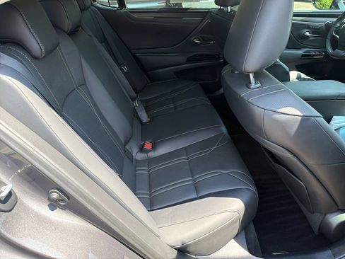 Used 2022 Lexus ES 350 Ultra Luxury FWD image 15