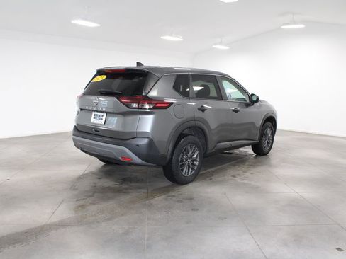 Used 2023 Nissan Rogue S image 9