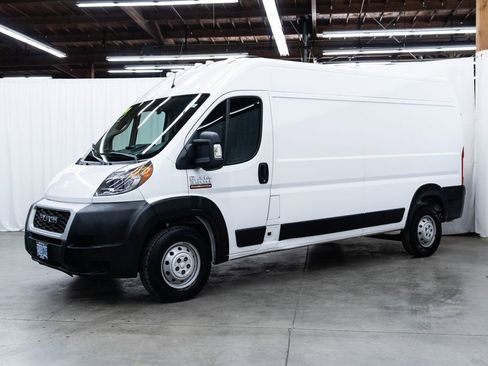 Used 2019 RAM ProMaster 2500 FWD image 3
