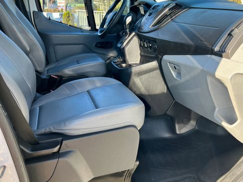 Used 2018 Ford Transit 250 Medium Roof w/Sliding Side Doo image 13