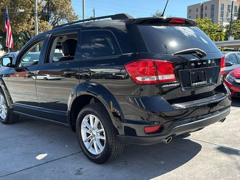 Used 2017 Dodge Journey SXT w/ Comfort/Convenience Group image 11