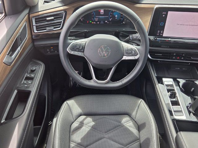 Used 2026 Volkswagen Atlas SE FWD image 8