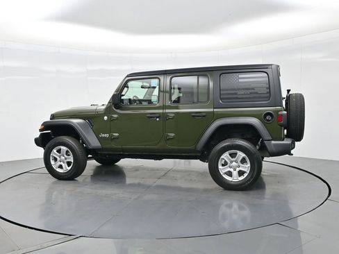 Used 2021 Jeep Wrangler Unlimited Sport image 9
