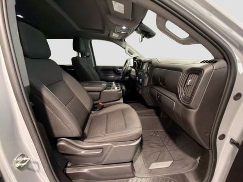 Used 2024 Chevrolet Silverado 1500 Custom w/ Turbomax Blackout Package image 22