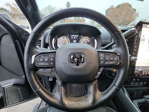 Used 2025 RAM 2500 Limited image 11