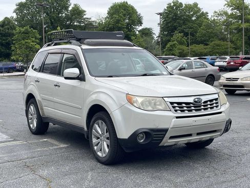 Used 2012 Subaru Forester 2.5X Limited AWD/4WD image 5