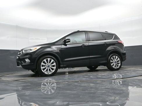 Used 2018 Ford Escape Titanium image 42