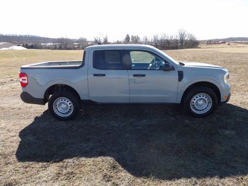 Used 2024 Ford Maverick XL image 6