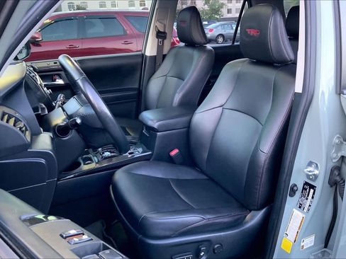 Used 2023 Toyota 4Runner TRD Off-Road Premium w/ Moonroof Package AWD/4WD image 8
