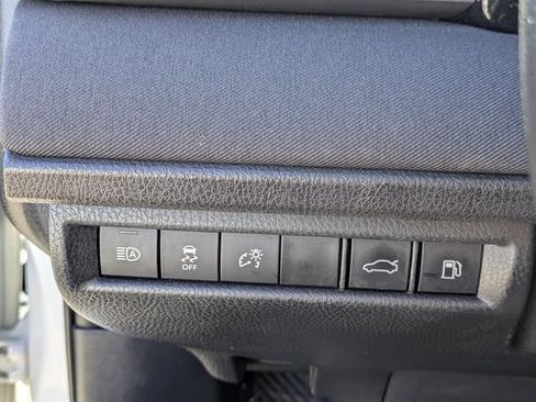 Used 2025 Toyota Camry SE FWD image 23