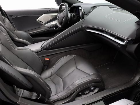 Used 2023 Chevrolet Corvette Stingray w/ Z51 Performance Package image 28