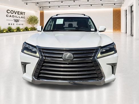 Used 2019 Lexus LX 570 4WD w/ Luxury Package image 3