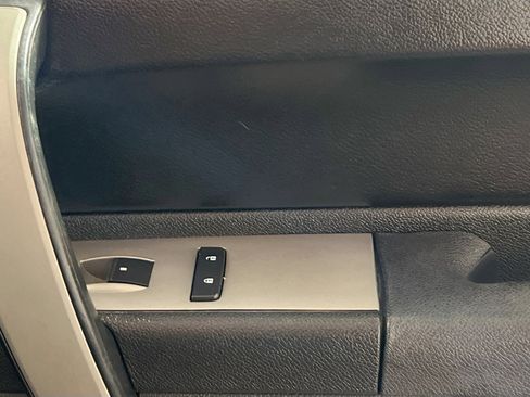 Used 2011 GMC Sierra 1500 SLE w/ Regional Value Package image 31