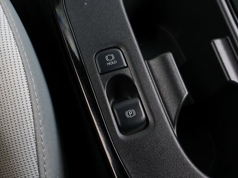 Used 2025 Toyota Corolla SE image 35