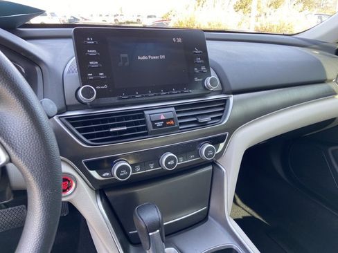 Used 2019 Honda Accord LX image 22