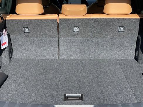 New 2025 Lexus UX 300h 300h Premium image 31