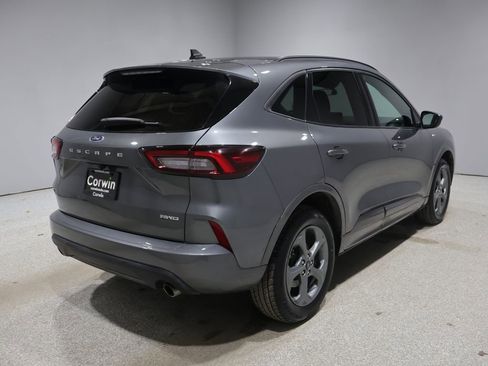 Used 2024 Ford Escape ST-Line image 2