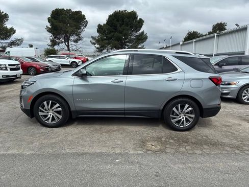 Used 2023 Chevrolet Equinox Premier FWD image 4