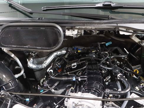 Used 2023 Ford Transit 350 XLT image 30