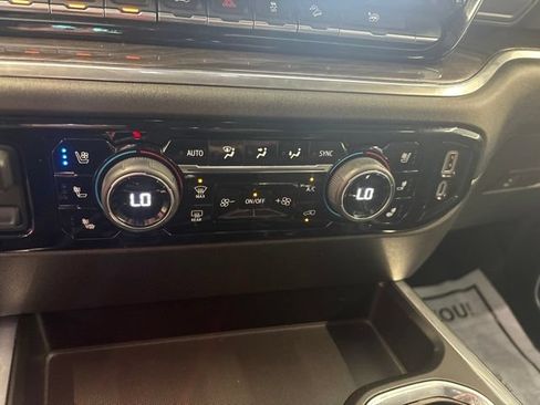 Used 2023 Chevrolet Silverado 1500 LTZ AWD/4WD image 35