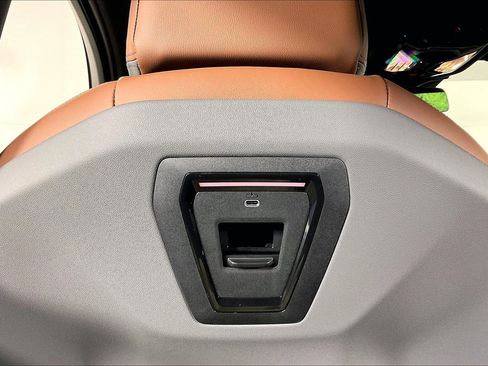 New 2026 BMW 530i xDrive AWD/4WD image 11