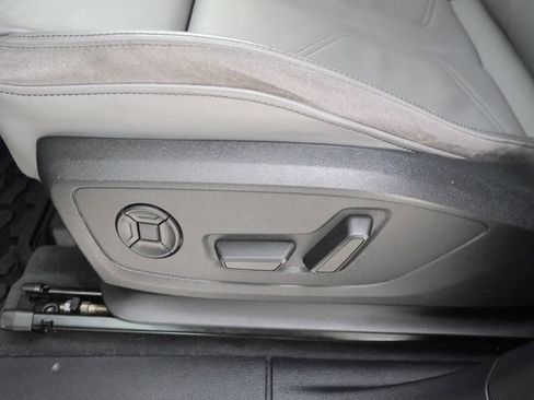 Used 2022 Audi Q3 2.0T Premium Plus image 9