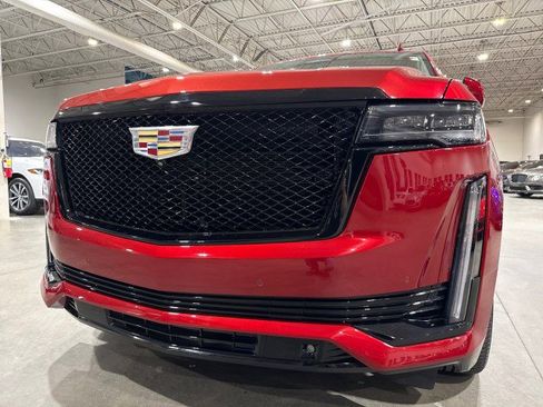 Used 2021 Cadillac Escalade Sport Platinum w/ Heavy-Duty Trailer Package image 33