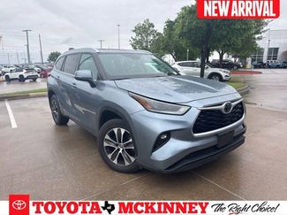 Used 2021 Toyota Highlander XLE video 1