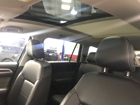 Used 2023 Volkswagen Atlas SE w/ Panoramic Sunroof Package image 21