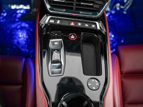 Used 2023 Audi RS e-tron GT w/ Carbon Performance Package AWD/4WD image 17