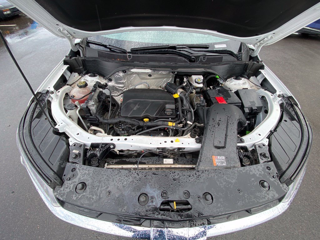 Used 2025 Chevrolet Trax LT FWD image 28