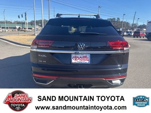 Used 2023 Volkswagen Atlas Cross Sport SE w/ Black Wheel Package image 4