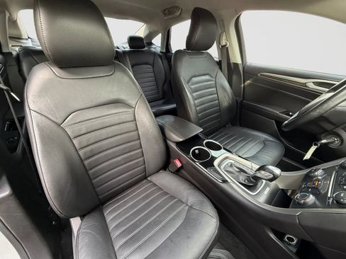 Used 2013 Ford Fusion SE FWD image 21
