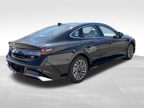 New 2026 Hyundai Sonata SEL FWD image 5