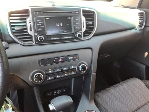 Used 2019 Kia Sportage LX AWD/4WD image 26