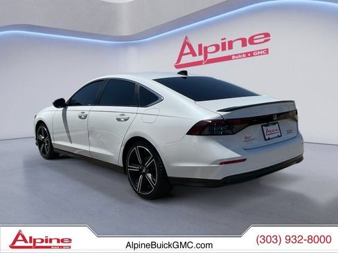 Used 2023 Honda Accord Sport image 3