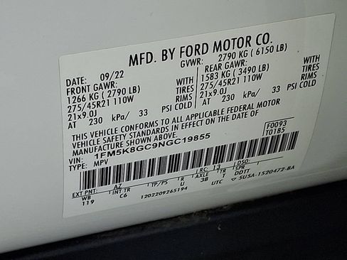 Used 2022 Ford Explorer ST w/ Equipment Group 401A AWD/4WD image 32