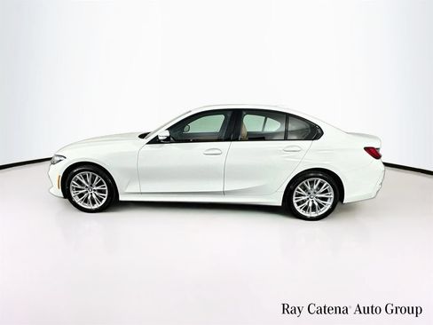 Used 2023 BMW 330i xDrive Sedan w/ Premium Package AWD/4WD image 4