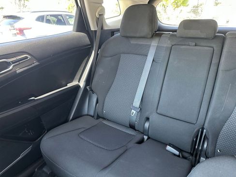 Used 2025 Kia Sportage LX FWD image 38